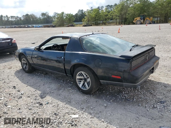 1982 Pontiac Firebird z VIN 1G2AX87H9CL548192, wystawiony jako Copart lot #79887554 z przebiegiem 109 953 mil mil oraz Czysty tytuł • Clean title. Historia ofert i sprzedaży dostępna na DreamBid. Obrazek 2.