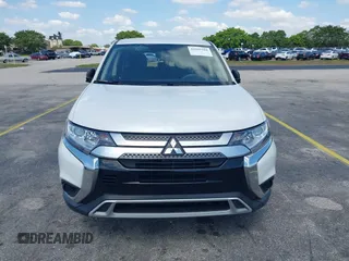 2020 Mitsubishi Outlander ES z VIN JA4AD2A30LZ034060, wystawiony jako IAAI lot #42207169 z przebiegiem 91 049 mil mil oraz . Historia ofert i sprzedaży dostępna na DreamBid. Obrazek 12.