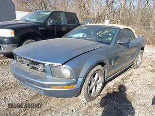 2007 Ford Mustang Deluxe with VIN 1ZVHT84N175324146, listed as a IAAI auction lot 41790074 with 196,558 mi miles and . Bid and sale history available at carsss.com. Image 2.