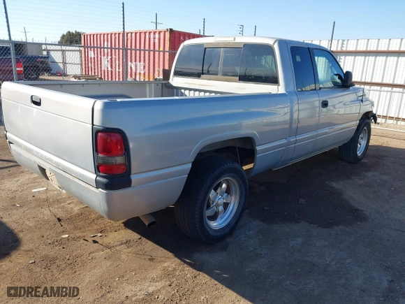 1998 Dodge Ram 1500 with VIN 3B7HC13Y2WG160581, listed as a IAAI auction lot 41564637 with 266,478 mi miles. Bid and sale history available at carsss.com. Image 4.