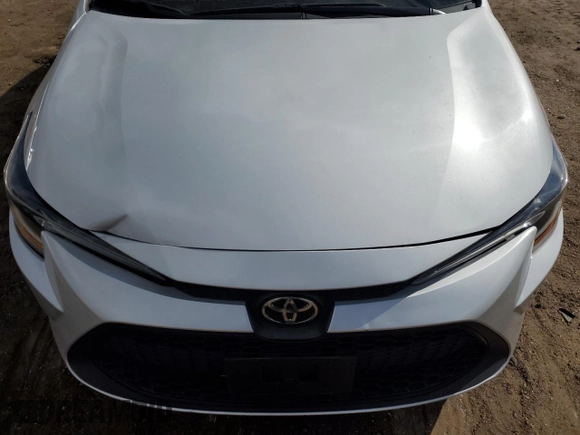 2022 Toyota Corolla LE with VIN 5YFEPMAE4NP316730, listed as a Copart auction lot 52036075 with Not Provided miles and Non Repairable. Bid and sale history available at carsss.com. Image 11.