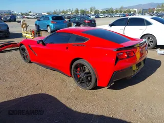 2017 Chevrolet Corvette Z51 1LT z VIN 1G1YH2D71H5115535, wystawiony jako IAAI lot #42235440 z przebiegiem 57 077 mil mil oraz . Historia ofert i sprzedaży dostępna na DreamBid. Obrazek 3.