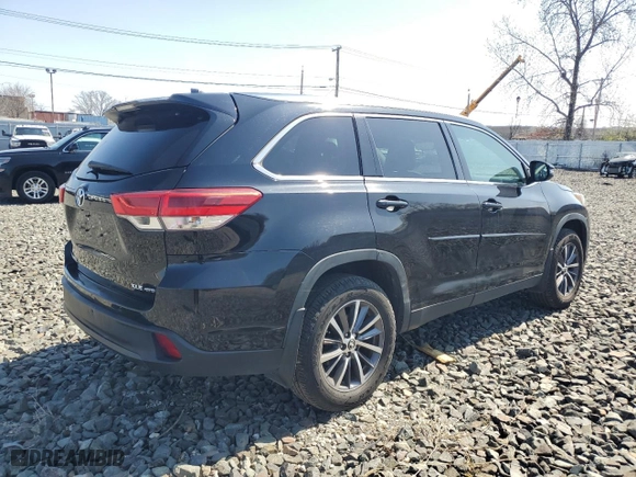 2019 Toyota Highlander SE with VIN 5TDJZRFH7KS600820, listed as a Copart auction lot 51769835 with 48,351 mi miles and Clean Title. Bid and sale history available at carsss.com. Image 3.