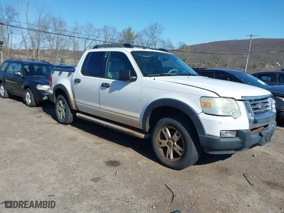 2007 Ford Explorer Sport Trac XLT with VIN 1FMEU51K67UA23174, listed as a IAAI auction lot 41867751 with 111,316 mi miles. Bid and sale history available at carsss.com. Image 1.