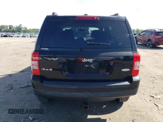2014 Jeep Patriot Latitude z VIN 1C4NJRFB6ED884462, wystawiony jako Copart lot #60805885 z przebiegiem 95 995 mil mil oraz Czysty tytuł • Clean title. Historia ofert i sprzedaży dostępna na DreamBid. Obrazek 6.
