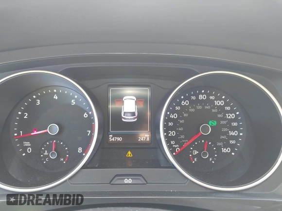 2018 Volkswagen Tiguan SEL z VIN 3VV3B7AX7JM126402, wystawiony jako IAAI lot #42046690 z przebiegiem 54 790 mil mil oraz . Historia ofert i sprzedaży dostępna na DreamBid. Obrazek 7.