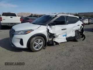 2021 Nissan Kicks S z VIN 3N1CP5BV1ML529192, wystawiony jako Copart lot #50658615 z przebiegiem Nie podano mil oraz Szkoda całkowita • Salvage title. Historia ofert i sprzedaży dostępna na DreamBid. Obrazek 1.