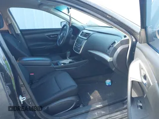 2016 Nissan Altima S with VIN 1N4AL3APXGC261224, listed as a IAAI auction lot 42011052 with 46,218 mi miles and . Bid and sale history available at DreamBid. Image 5.