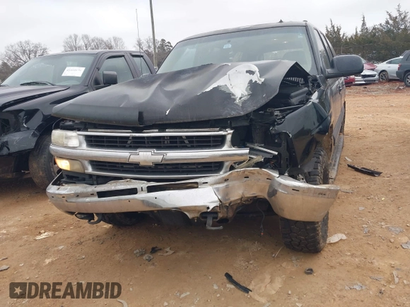 2002 Chevrolet Suburban LS with VIN 3GNEC16Z42G281945, listed as a IAAI auction lot 41419037 with 203,928 mi miles. Bid and sale history available at carsss.com. Image 6.