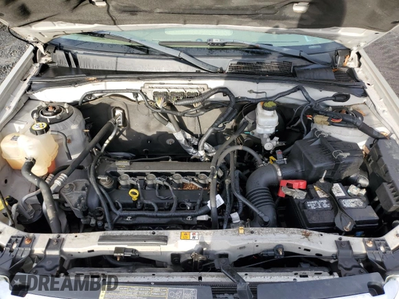 2011 Ford Escape Limited with VIN 1FMCU9E7XBKC01497, listed as a Copart auction lot 47996085 with 127,770 mi miles and Salvage Title. Bid and sale history available at DreamBid. Image 12.