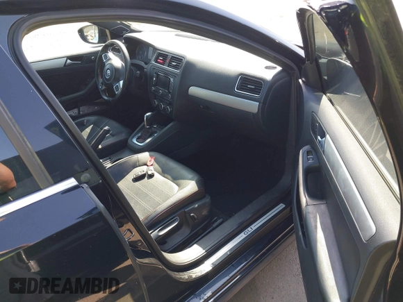 2013 Volkswagen Jetta Autobahn с VIN 3VW4A7AJ1DM364460, выставлен на аукционе IAAI как лот 42425355 с пробегом 184 410 миль миль и . История ставок и продаж доступна на DreamBid. Изображение 5.