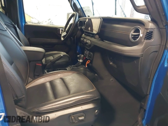 2024 Jeep Wrangler Sahara with VIN 1C4RJXP64RW170976, listed as a IAAI auction lot 41867996 with 4,406 mi miles and . Bid and sale history available at DreamBid. Image 5.
