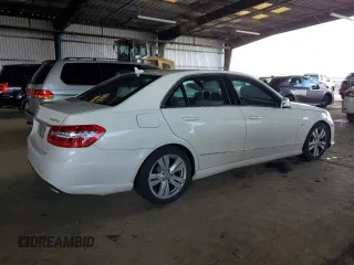 2011 Mercedes-Benz E 350 Luxury with VIN WDDHF2EB4BA498424, listed as a Copart auction lot 49117145 with 219,517 mi miles and Salvage title. Bid and sale history available at DreamBid. Image 3.