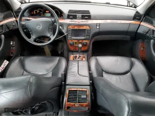 2006 Mercedes-Benz S-Class 5.0L with VIN WDBNG75JX6A483817, listed as a Copart auction lot 44381565 with 0 mi miles and Non Repairable. Bid and sale history available at carsss.com. Image 8.