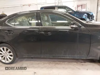 2009 Lexus IS with VIN JTHCK262395035562, listed as a IAAI auction lot 41791619 with 215,076 mi miles. Bid and sale history available at carsss.com. Image 13.