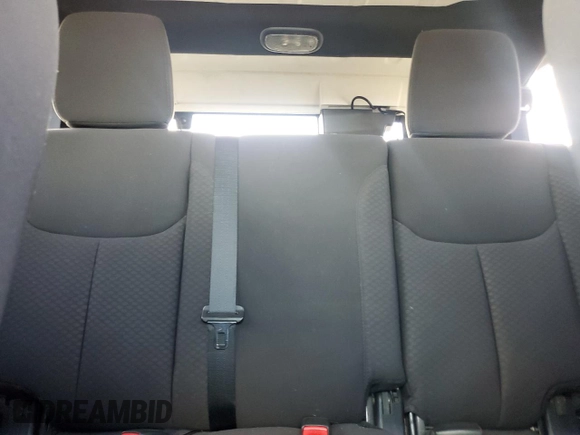 2013 Jeep Wrangler Unlimited Sport z VIN 1C4BJWDG7DL597491, wystawiony jako Copart lot #50719435 z przebiegiem Nie podano mil oraz Szkoda całkowita • Salvage title. Historia ofert i sprzedaży dostępna na DreamBid. Obrazek 10.