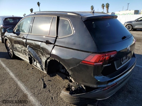 2021 Volkswagen Tiguan S with VIN 3VV1B7AX7MM015070, listed as a Copart auction lot 88311255 with 58,325 mi miles and Salvage Title. Bid and sale history available at carsss.com. Image 2.