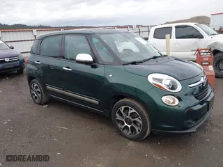 2014 FIAT 500L Lounge with VIN ZFBCFACH9EZ003231, listed as a IAAI auction lot 41652699 with 84,618 mi miles. Bid and sale history available at carsss.com. Image 1.