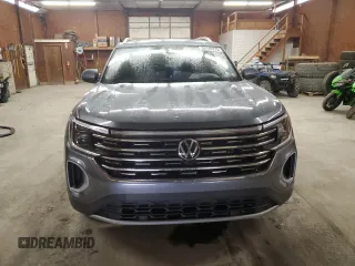2024 Volkswagen Atlas SEL with VIN 1V2BR2CA8RC532847, listed as a Copart auction lot 52149275 with 26,590 mi miles and Salvage title. Bid and sale history available at DreamBid. Image 5.