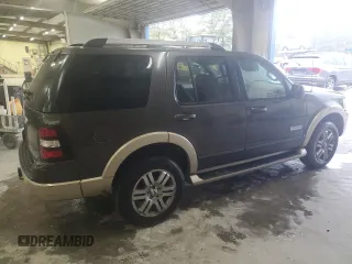 2006 Ford Explorer Eddie Bauer z VIN 1FMEU64E36ZA26238, wystawiony jako Copart lot #52496495 z przebiegiem 259 803 mil mil oraz Szkoda całkowita • Salvage title. Historia ofert i sprzedaży dostępna na DreamBid. Obrazek 3.