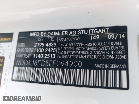 2015 Mercedes-Benz E-Class E 400 with VIN WDDKJ6FB5FF294900, listed as a IAAI auction lot 42067425 with 143,137 mi miles. Bid and sale history available at carsss.com. Image 9.