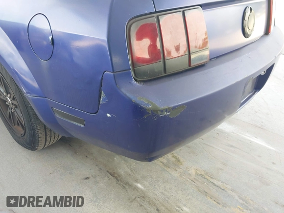 2005 Ford Mustang Deluxe with VIN 1ZVFT80N655176666, listed as a IAAI auction lot 42686893 with 218,881 mi miles and . Bid and sale history available at DreamBid. Image 6.