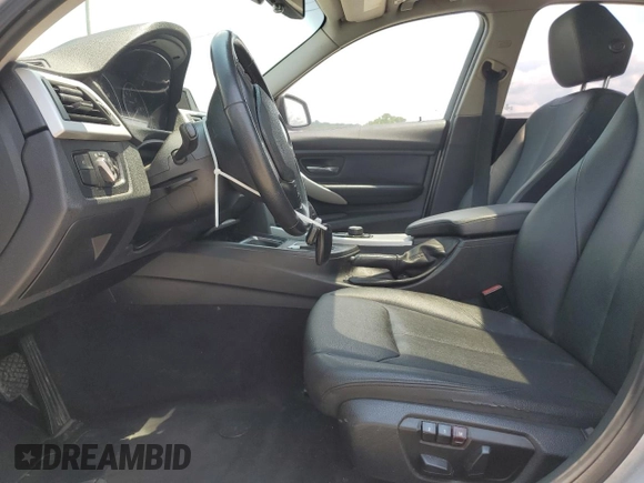 2013 BMW 3 Series 328i with VIN WBA3C1C54DF438084, listed as a Copart auction lot 59031185 with 177,625 mi miles and Clean title. Bid and sale history available at DreamBid. Image 7.