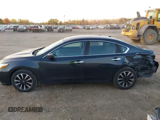 2018 Nissan Altima 2.5 S with VIN 1N4AL3AP0JC252006, listed as a IAAI auction lot 40632218 with 103,865 mi miles. Bid and sale history available at carsss.com. Image 14.
