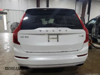 2020 Volvo XC90 Momentum with VIN YV4A221K1L1589730, listed as a Copart auction lot 56577455 with 30,578 mi miles and Salvage title. Bid and sale history available at DreamBid. Image 6.
