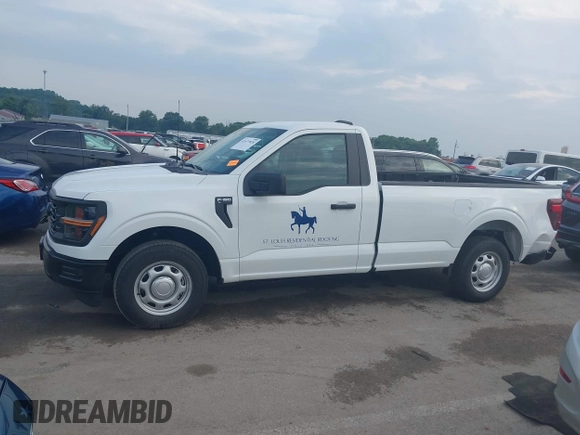 2024 Ford F-150 XL z VIN 1FTMF1KP3RKF57535, wystawiony jako IAAI lot #42477026 z przebiegiem 1 781 mil mil oraz . Historia ofert i sprzedaży dostępna na DreamBid. Obrazek 14.