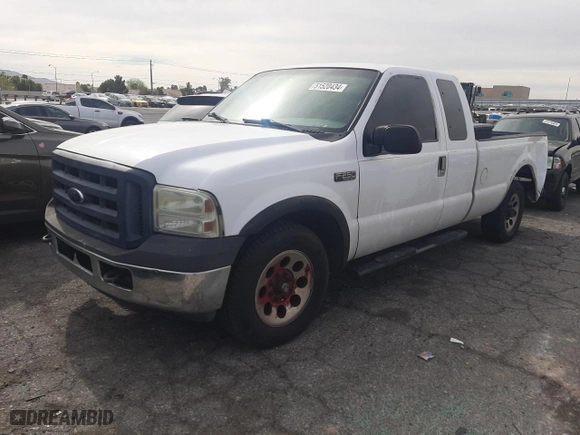2003 Ford Super Duty F-250 XL with VIN 1FTNX20L43ED63710, listed as a Copart auction lot 51520434 with 210,072 mi miles and Salvage Title. Bid and sale history available at carsss.com. Image 1.