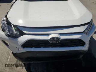 2024 Toyota RAV4 LE with VIN 2T3F1RFV0RC469033, listed as a Copart auction lot 48877565 with 8,247 mi miles and Salvage Title. Bid and sale history available at carsss.com. Image 7.