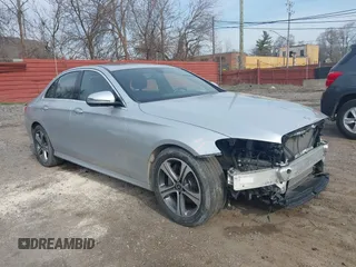 2017 Mercedes-Benz E 300 Luxury with VIN WDDZF4KB0HA091682, listed as a IAAI auction lot 41994966 with 37,238 mi miles and . Bid and sale history available at DreamBid. Image 1.