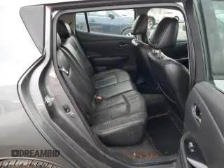 2015 Nissan LEAF SL z VIN 1N4AZ0CP2FC331579, wystawiony jako Copart lot #44030985 z przebiegiem 59 732 mil mil oraz Szkoda całkowita • Salvage title. Historia ofert i sprzedaży dostępna na DreamBid. Obrazek 10.