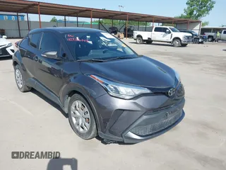 2020 Toyota C-HR LE z VIN JTNKHMBX4L1081856, wystawiony jako IAAI lot #42286148 z przebiegiem 93 796 mil mil oraz . Historia ofert i sprzedaży dostępna na DreamBid. Obrazek 1.