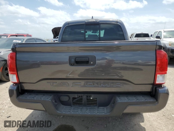 2017 Toyota Tacoma SR z VIN 5TFAX5GNXHX096186, wystawiony jako Copart lot #53731085 z przebiegiem 109 821 mil mil oraz Szkoda całkowita • Salvage title. Historia ofert i sprzedaży dostępna na DreamBid. Obrazek 6.