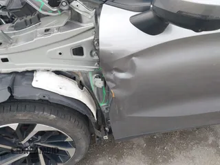 2022 Mitsubishi Outlander SE z VIN JA4J4UA83NZ023998, wystawiony jako IAAI lot #41923204 z przebiegiem 68 788 mil mil oraz . Historia ofert i sprzedaży dostępna na DreamBid. Obrazek 18.