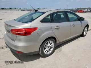 2015 Ford Focus SE z VIN 1FADP3F23FL243807, wystawiony jako Copart lot #60159605 z przebiegiem 171 427 mil mil oraz Czysty tytuł • Clean title. Historia ofert i sprzedaży dostępna na DreamBid. Obrazek 3.