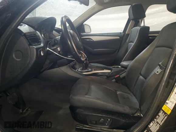 2014 BMW X1 xDrive28i z VIN WBAVL1C56EVY18205, wystawiony jako Copart lot #51584415 z przebiegiem 166 247 mil mil oraz Czysty tytuł • Clean title. Historia ofert i sprzedaży dostępna na DreamBid. Obrazek 7.
