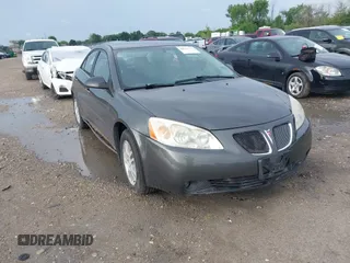 2005 Pontiac G6 with VIN 1G2ZG528554176288, listed as a IAAI auction lot 42807775 with 121,971 mi miles and . Bid and sale history available at DreamBid. Image 1.