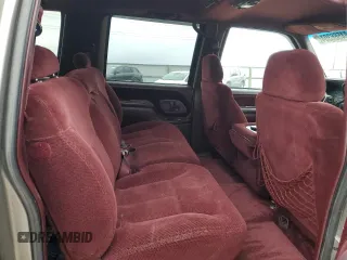 1998 GMC Suburban with VIN 3GKFK16R1WG510835, listed as a Copart auction lot 84566304 with 235,049 mi miles and Salvage Title. Bid and sale history available at carsss.com. Image 12.