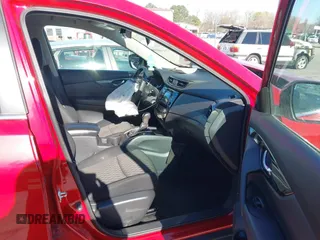 2017 Nissan Rogue SV z VIN 5N1AT2MV6HC818304, wystawiony jako IAAI lot #41828215 z przebiegiem 66 818 mil mil oraz . Historia ofert i sprzedaży dostępna na DreamBid. Obrazek 5.
