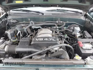 2002 Toyota Sequoia SR5 with VIN 5TDZT34A72S064135, listed as a IAAI auction lot 42052020 with 184,623 mi miles and . Bid and sale history available at DreamBid. Image 10.