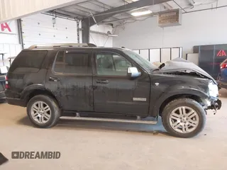 2008 Ford Explorer Limited z VIN 1FMEU75828UB32145, wystawiony jako IAAI lot #41393945 z przebiegiem 165 878 mil mil oraz . Historia ofert i sprzedaży dostępna na DreamBid. Obrazek 14.