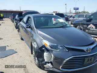 2018 Toyota Avalon XLE with VIN 4T1BK1EB3JU279937, listed as a IAAI auction lot 41711673 with Not Provided miles. Bid and sale history available at carsss.com. Image 1.