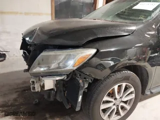 2014 Nissan Pathfinder SV with VIN 5N1AR2MMXEC693535, listed as a IAAI auction lot 41273732 with 149,962 mi miles. Bid and sale history available at carsss.com. Image 19.