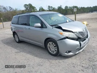 2012 Toyota Sienna XLE AAS with VIN 5TDYK3DC4CS251821, listed as a IAAI auction lot 41932724 with 149,395 mi miles. Bid and sale history available at carsss.com. Image 1.