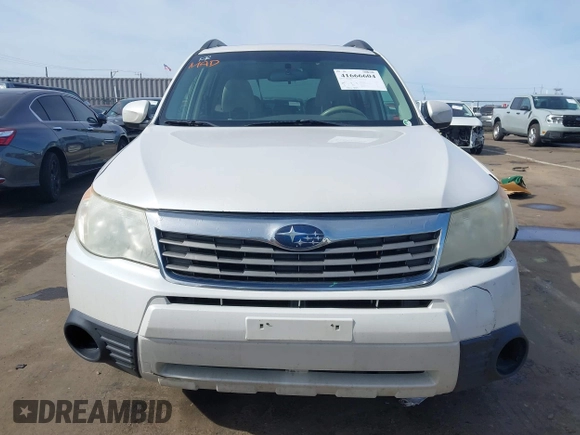 2010 Subaru Forester 2.5X Premium with VIN JF2SH6CC6AG720584, listed as a IAAI auction lot 41666604 with 110,252 mi miles. Bid and sale history available at carsss.com. Image 12.