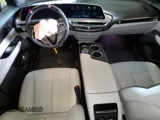 2024 Cadillac LYRIQ Luxury z VIN 1GYKPSRK0RZ105290, wystawiony jako Copart lot #50033015 z przebiegiem Nie podano mil oraz Szkoda całkowita • Salvage title. Historia ofert i sprzedaży dostępna na DreamBid. Obrazek 8.
