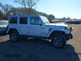 2024 Jeep Wrangler High Altitude z VIN 1C4RJXU65RW161966, wystawiony jako IAAI lot #41396611 z przebiegiem 4 627 mil mil oraz . Historia ofert i sprzedaży dostępna na DreamBid. Obrazek 13.